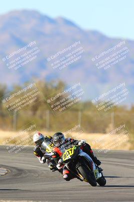 media/Jan-10-2025-CVMA Friday Practice (Fri) [[489e0da257]]/Group 4 and Trackday/Session 5 (Turn 7)/